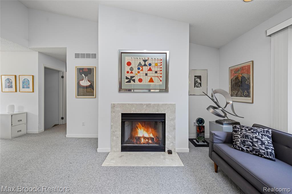7400 Tall Timbers, West Bloomfield, MI — Photo 4