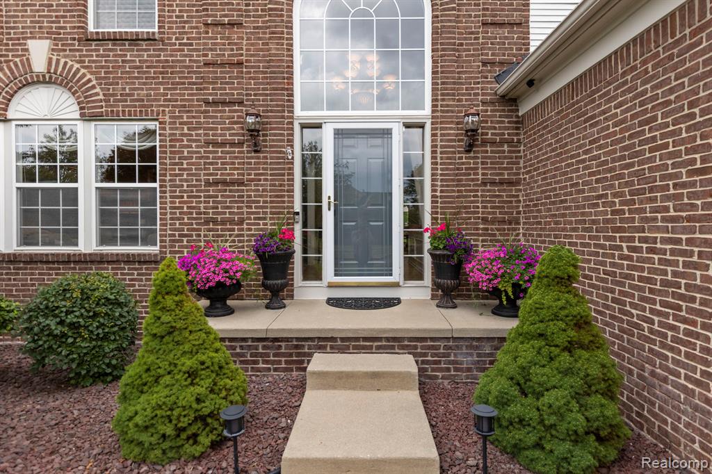 393 Pleasant Ridge Drive, Canton, MI 48188 — Photo 9