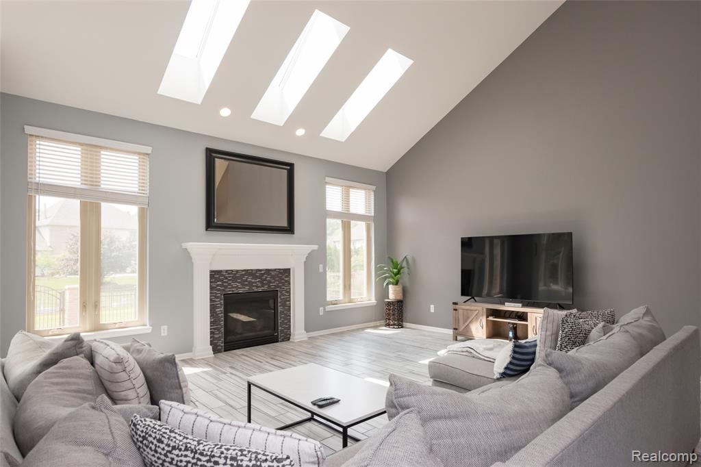 46431 Mariner Drive, Macomb, MI 48044 — Photo 17
