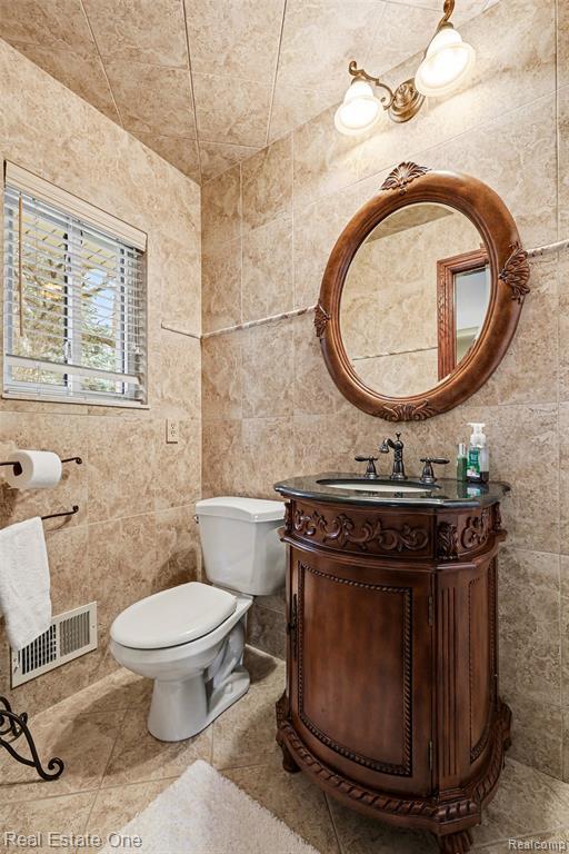 55689 Nocturne Court, Shelby Twp, MI 48316 — Photo 25