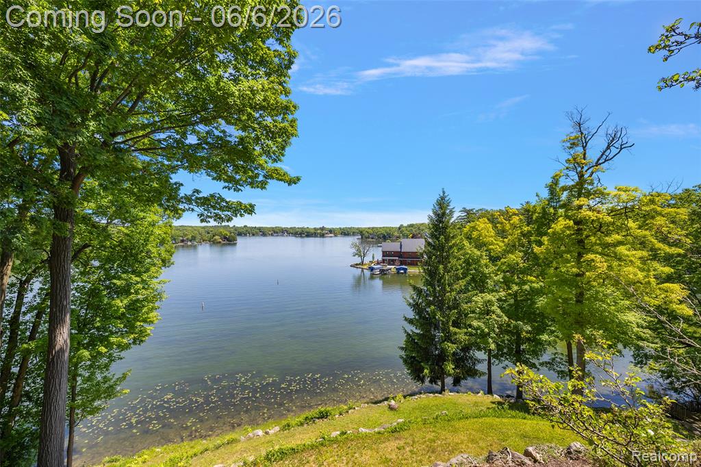 781 Windy Fields Court, Leonard, MI 48367 — Photo 15