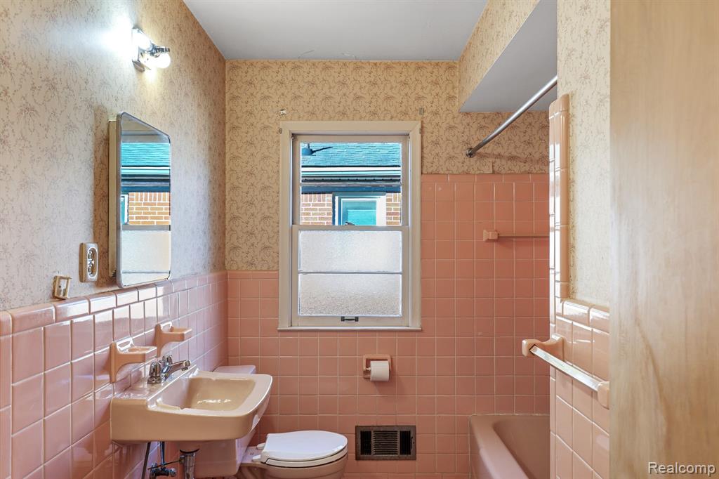 685 Ross Street, Plymouth, MI 48170 — Photo 19