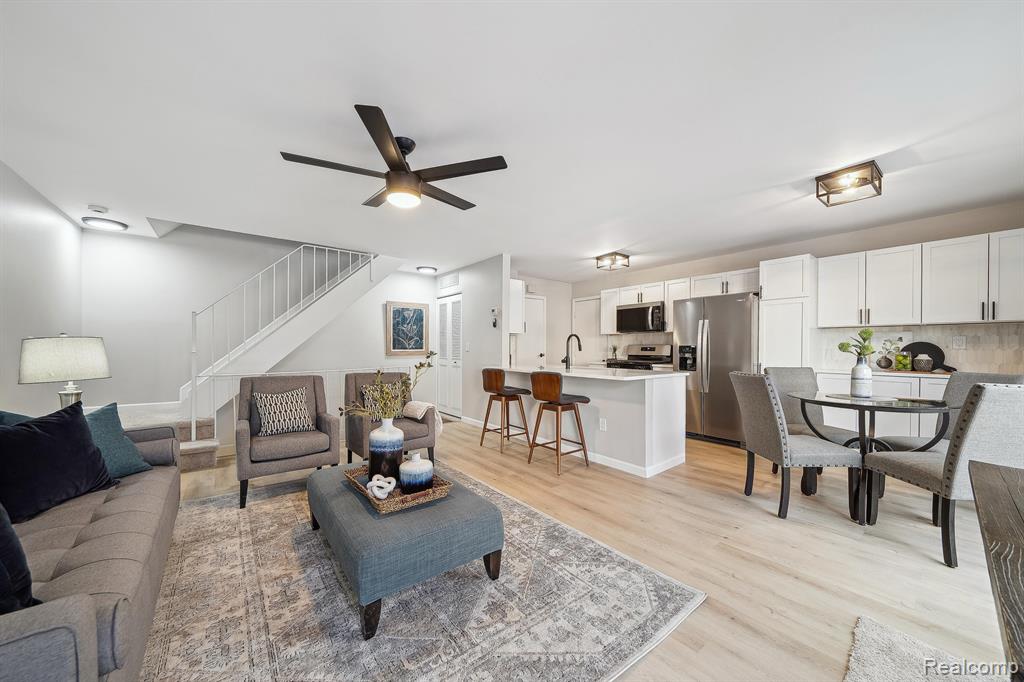 23667 STONEHENGE Boulevard, Novi, MI — Photo 3