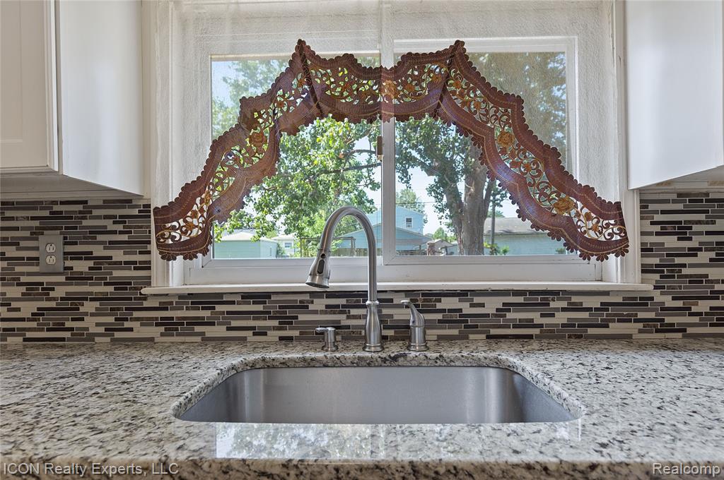 4460 Culver Street, Dearborn Heights, MI 48125 — Photo 12