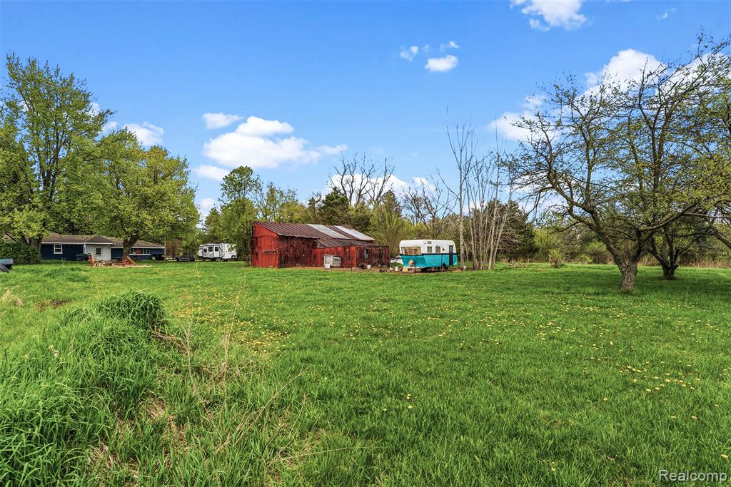 11454 Wilson Road, Otisville, MI 48463 — Photo 20
