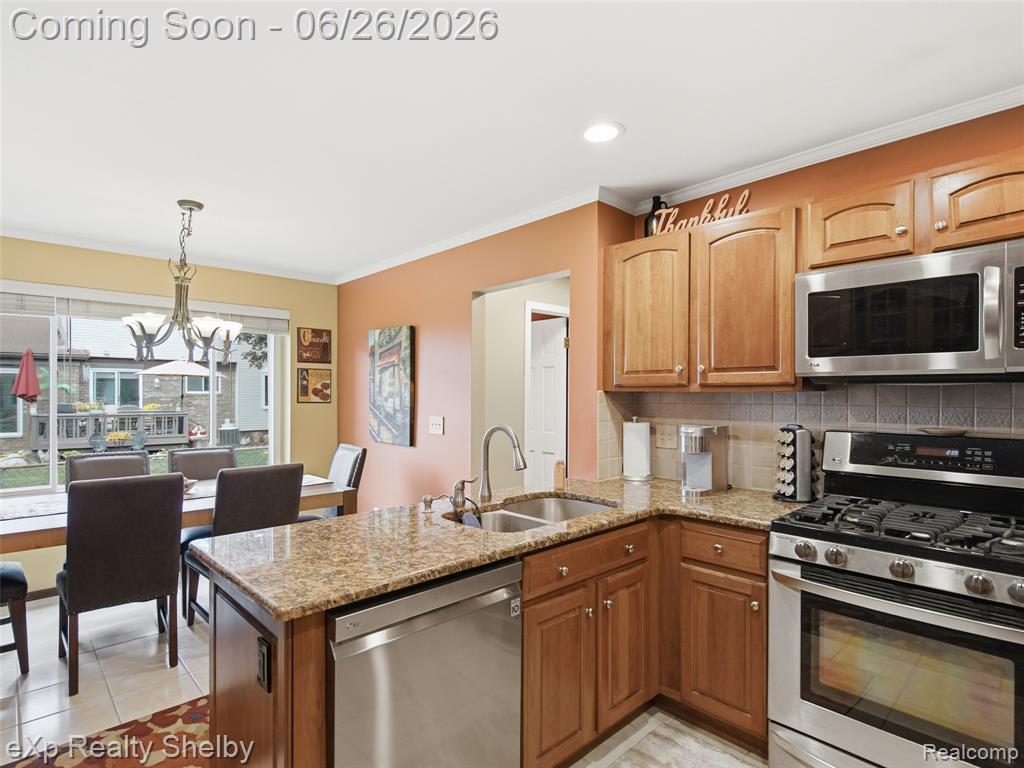 47621 Valley Forge Drive, Macomb, MI 48044 — Photo 10