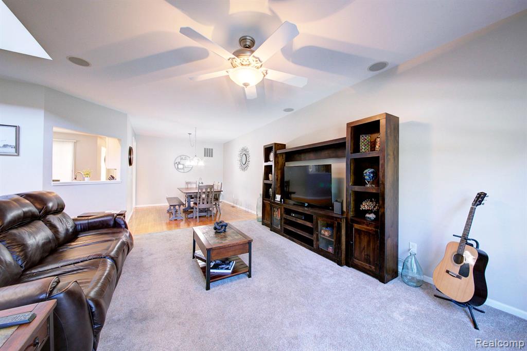1947 VANDERBILT Road, Canton, MI 48188 — Photo 5