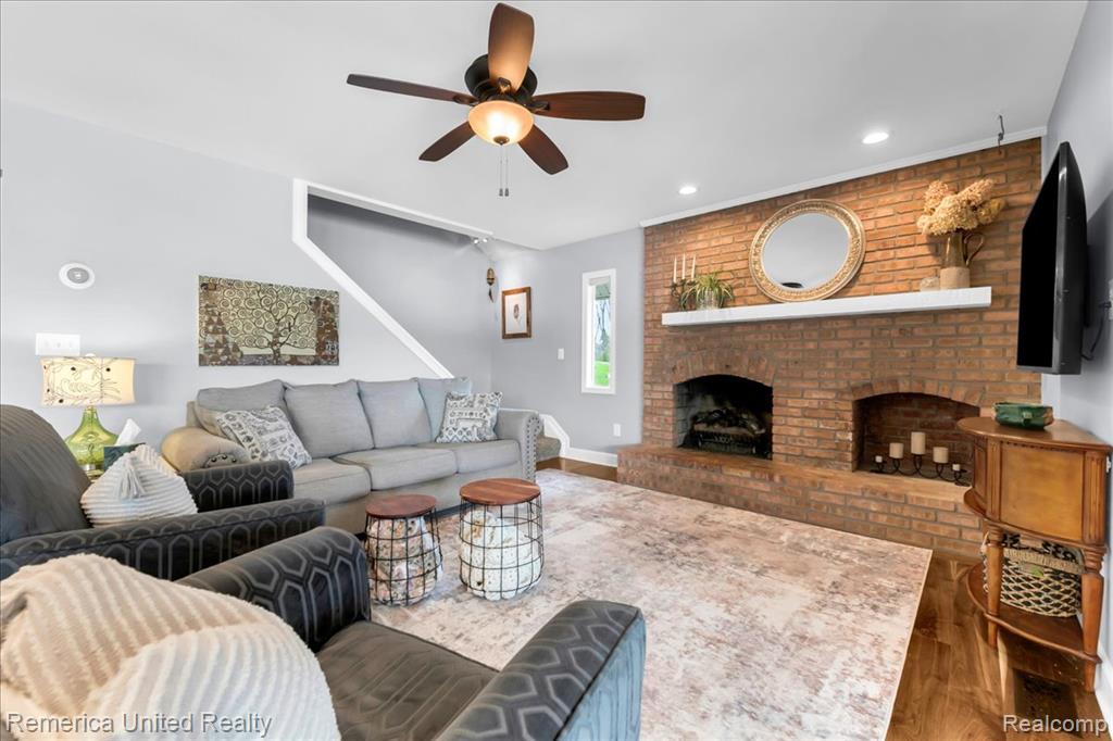 999 Lakeside Drive, Brighton, MI 48116 — Photo 5