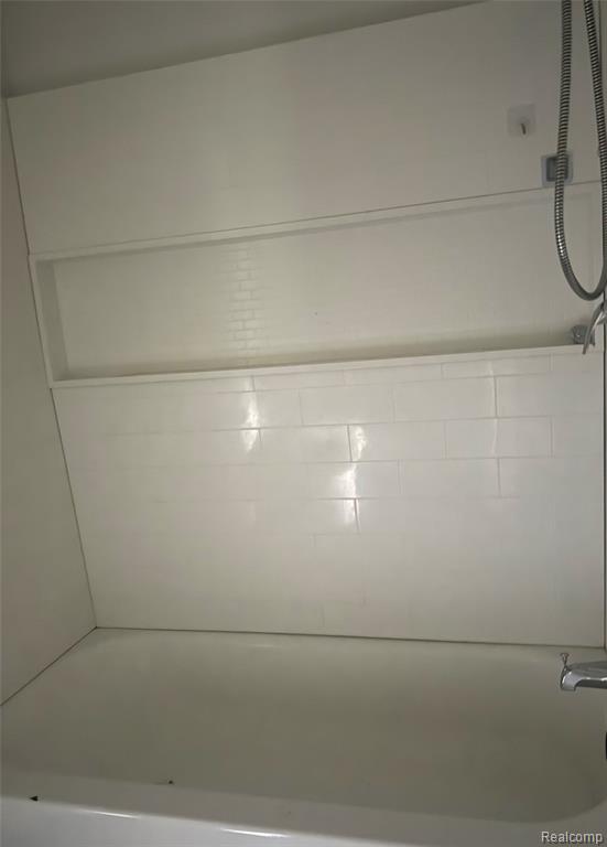 834 Remington Avenue, Flint, MI 48507 — Photo 8