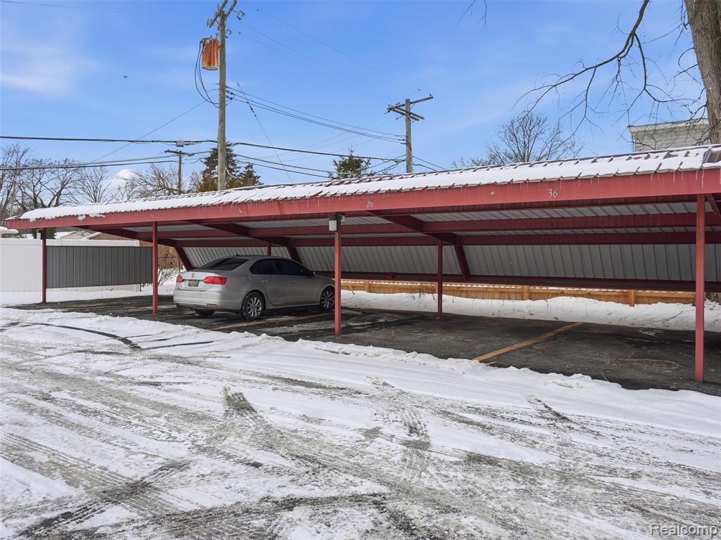 4345 Crooks Road, 36, Royal Oak, MI 48073 — Photo 17