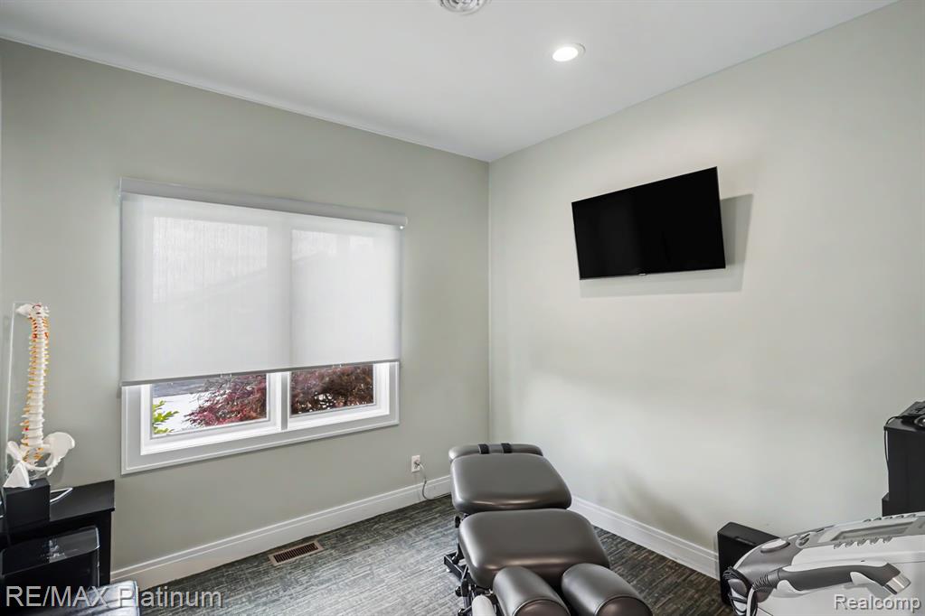 8082 W GRAND RIVER, Brighton, MI 48114 — Photo 18