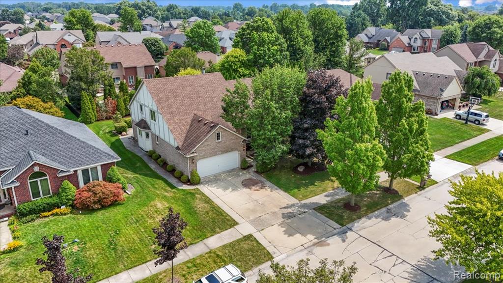49366 Briar Pointe Dr. Drive, Macomb, MI 48044 — Photo 61