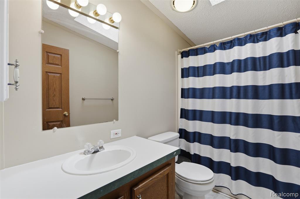 29220 Tanglewood, Flat Rock, MI 48134 — Photo 11