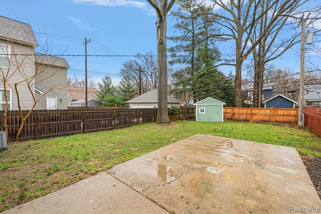617 IRVING Avenue, Royal Oak, MI 48067 — Photo 4