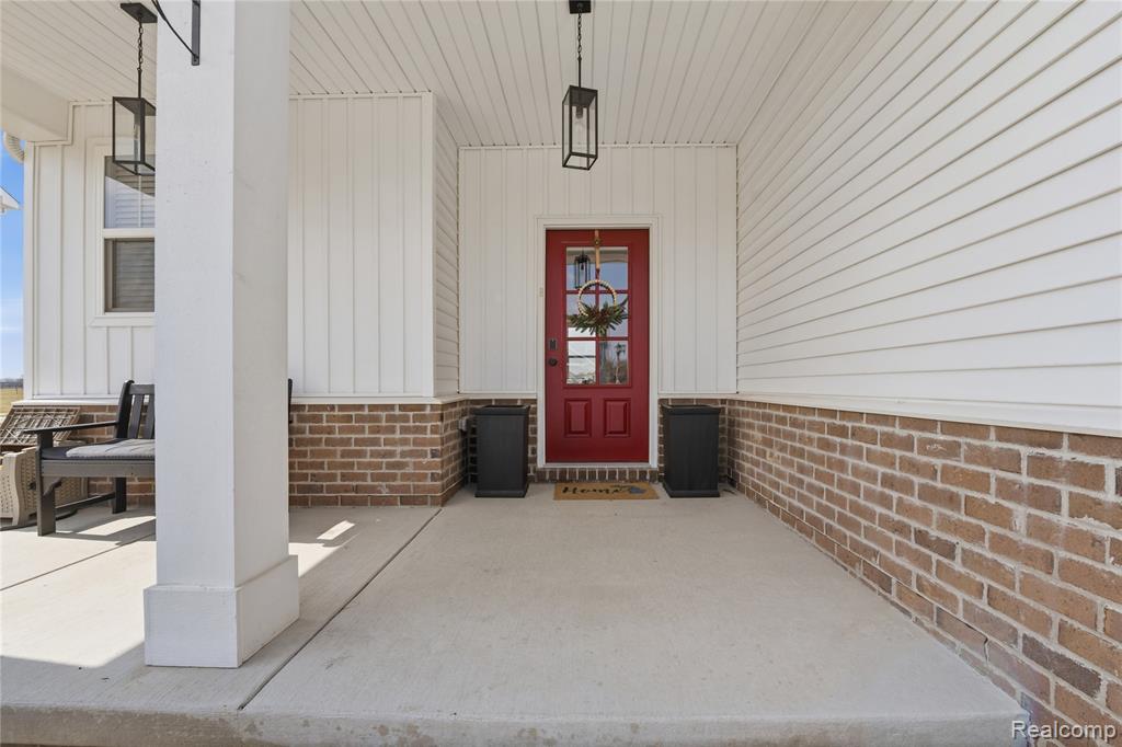 2056 Gambrel Lane, Howell, MI 48843 — Photo 4