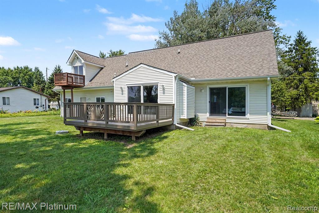 11624 ISLAND COURT, Hartland, MI 48353 — Photo 24