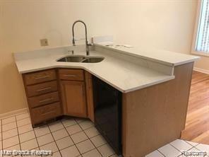 4139 Yorba Linda, Royal Oak, MI 48073 — Photo 4