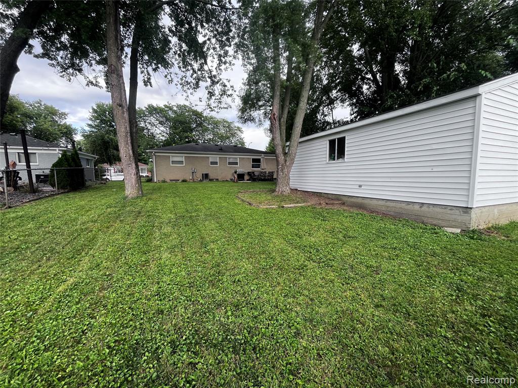 9650 Hamilton Street, Van Buren, MI 48111 — Photo 18