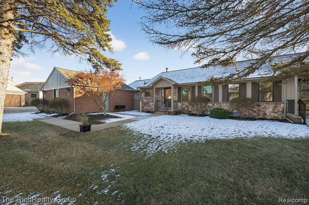 12116 Shenandoah Drive, South Lyon, MI 48178 — Photo 3