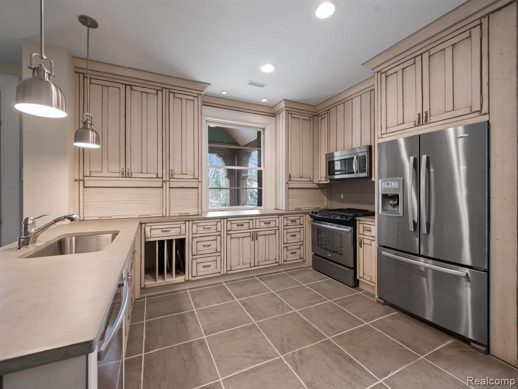 26565 SCENIC, Franklin, MI 48025 — Photo 56