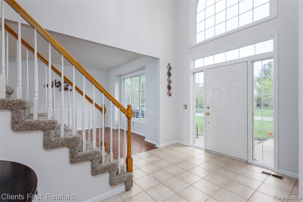 45498 Muirfield Drive, Canton, MI 48188 — Photo 9