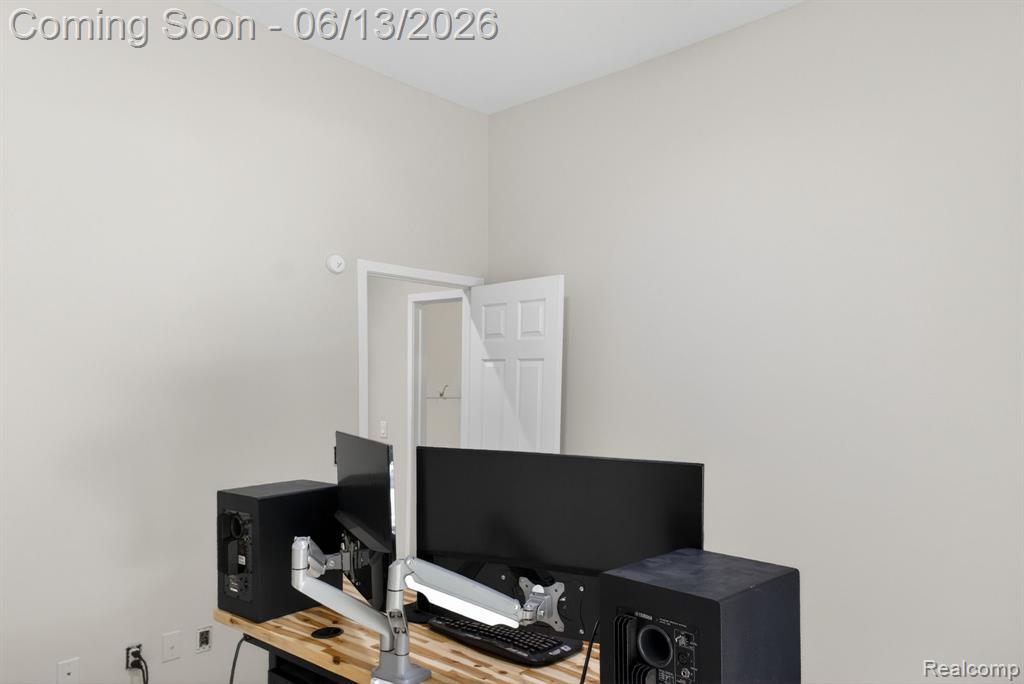 9961 Cross Creek Drive, South Lyon, MI 48178 — Photo 61