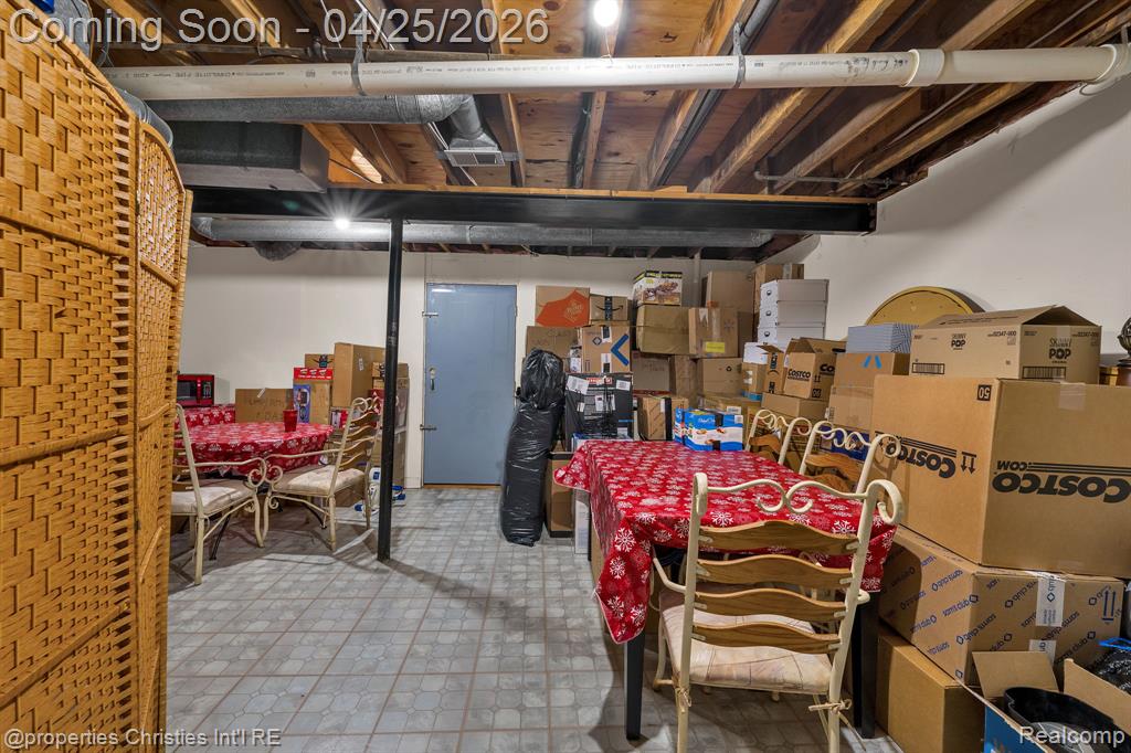7573 Ashburton Court, West Bloomfield, MI — Photo 48
