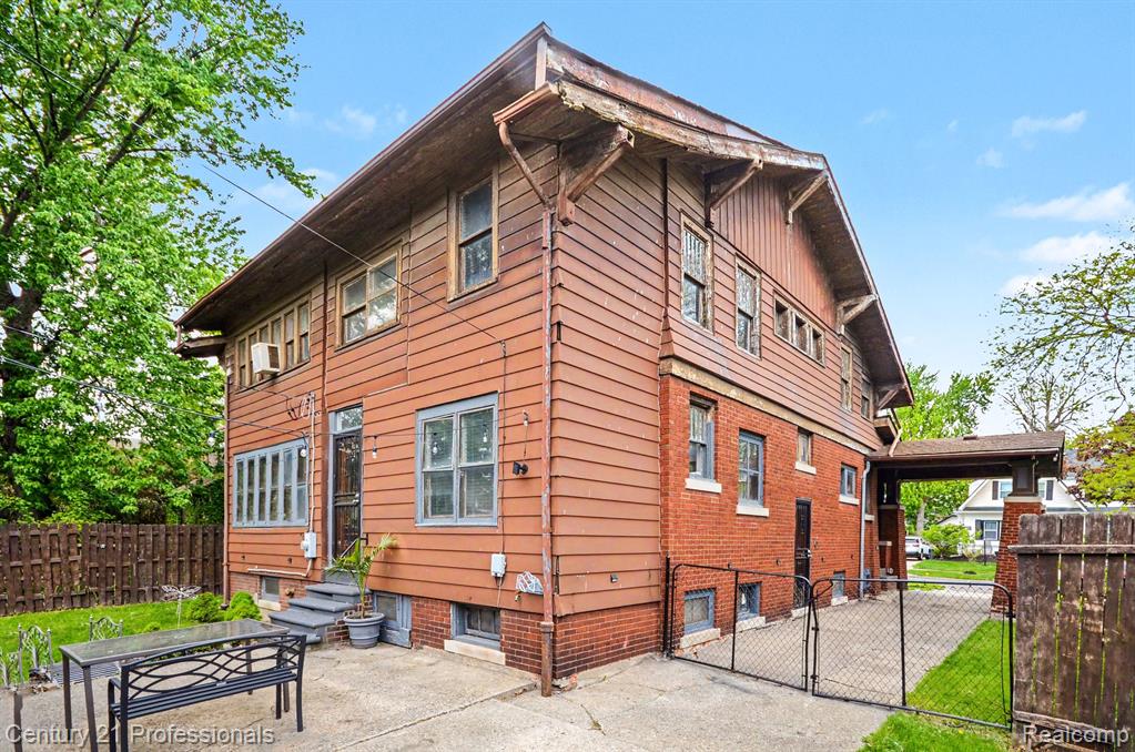 33 Moss Street, Highland Park, MI 48203 — Photo 10