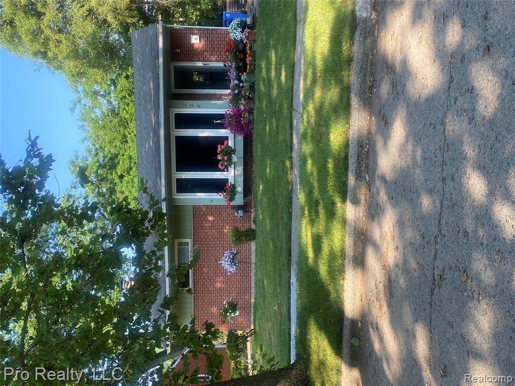 1800 W Main Street UNIT 105, Lowell, MI, 49331