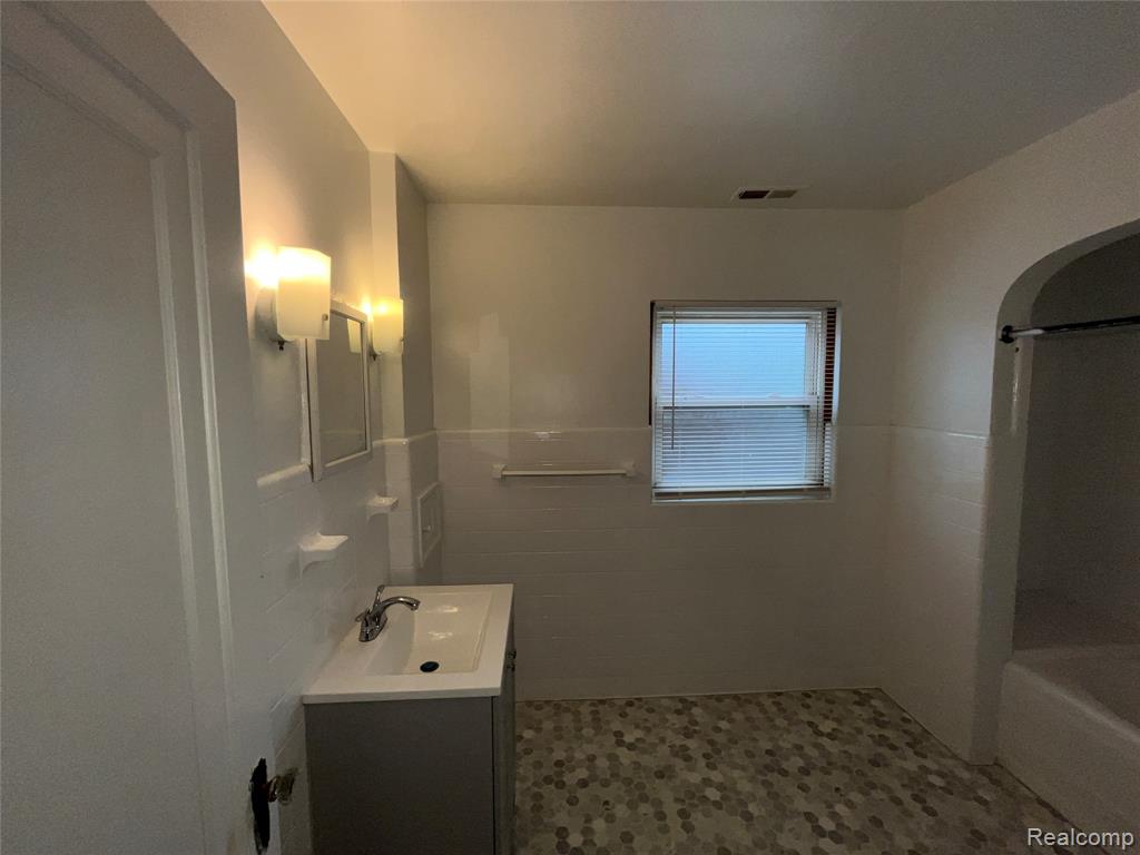 19417 Keystone Street, Detroit, MI 48234 — Photo 37
