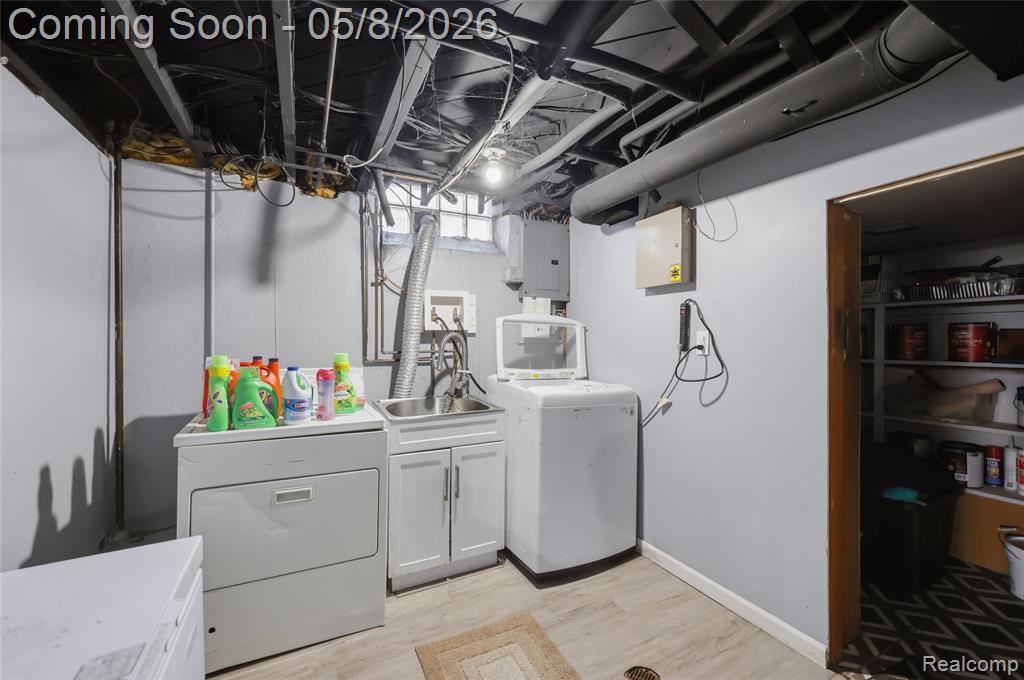 13412 Common Road, Warren, MI 48088 — Photo 32