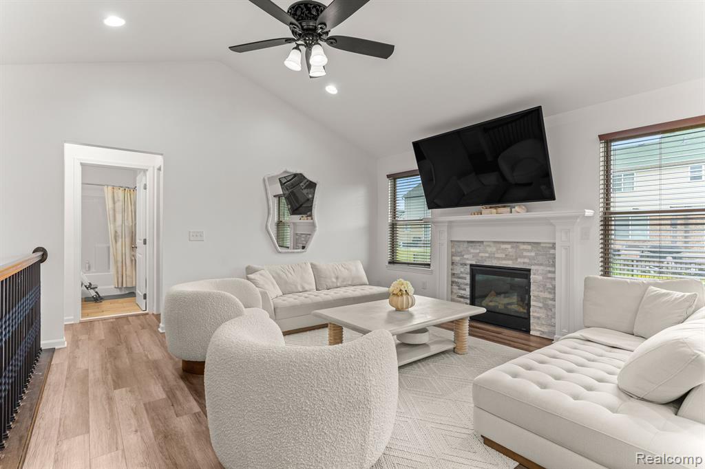8123 N HUBBARD Road, Westland, MI — Photo 5