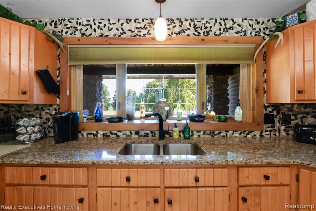 5695 NORMAN Road, MI 48032 — Photo 15