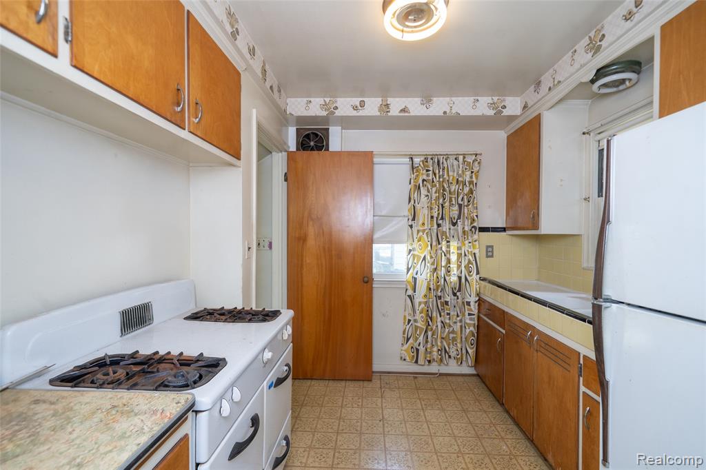 49 Woodward Heights Boulevard, Pleasant Ridge, MI — Photo 16