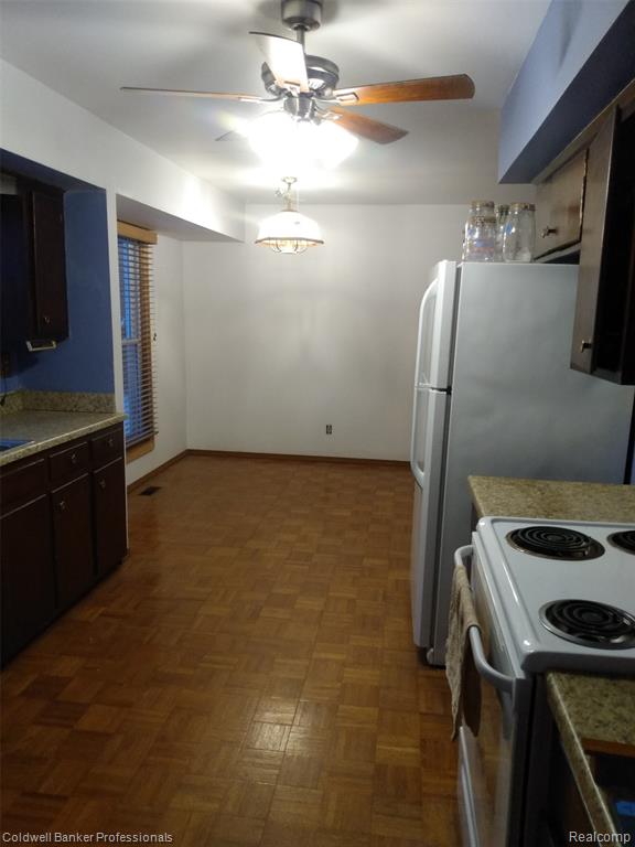 7071 Brittwood Lane, Flint, MI 48507 — Photo 20