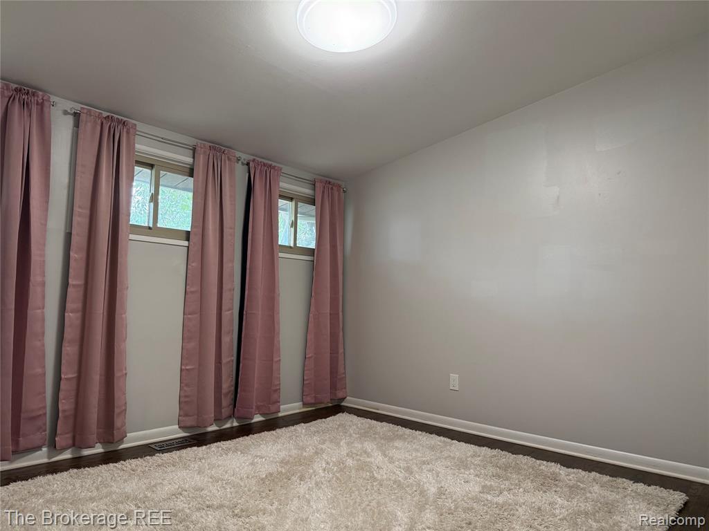 9248 Idaho Street, Livonia, MI 48150 — Photo 29