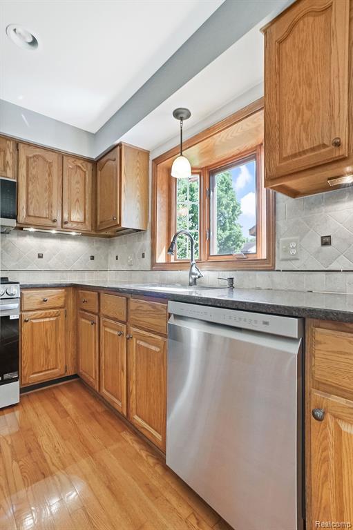 49309 PLUM TREE Drive, Plymouth, MI 48170 — Photo 15