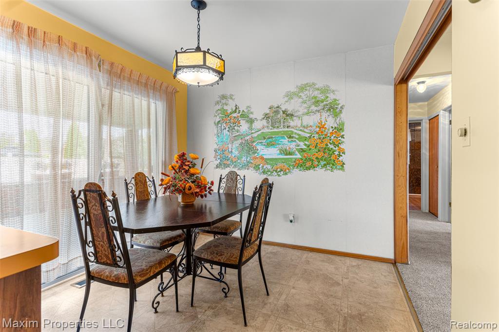 6545 N Charlesworth Street, Dearborn Heights, MI 48127 — Photo 8