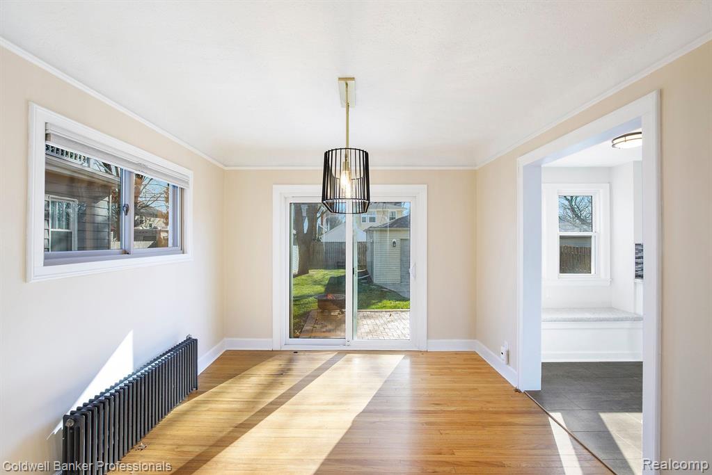 913 IRVING Avenue, Royal Oak, MI 48067 — Photo 7