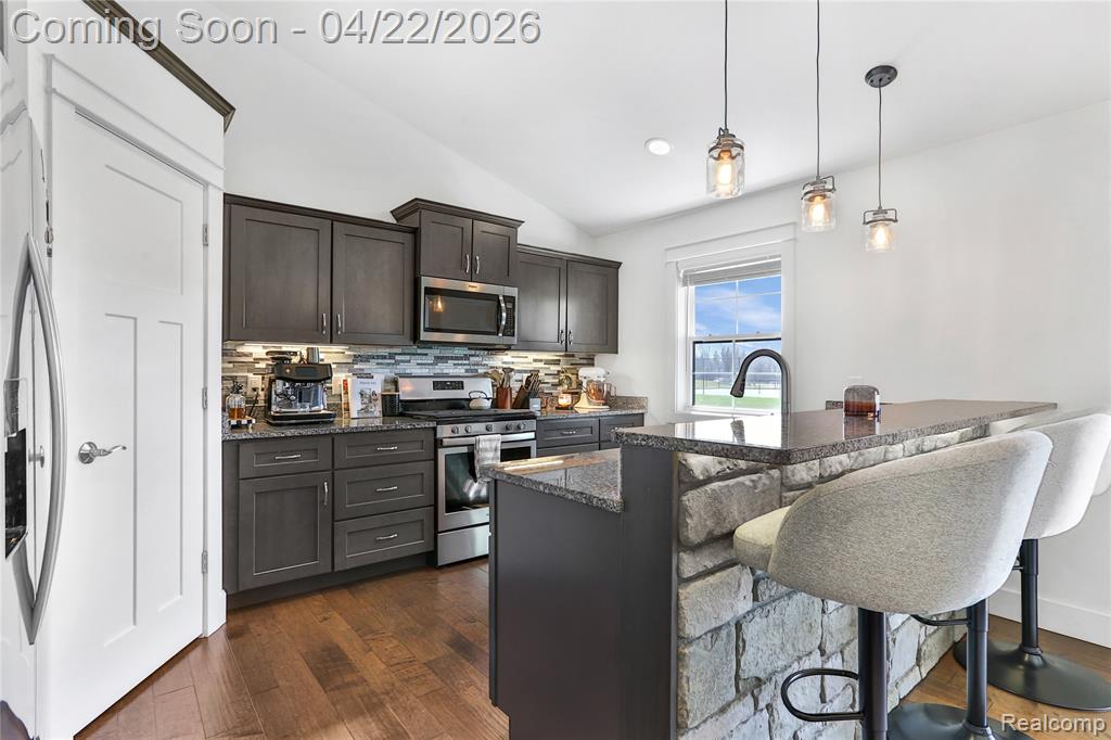5711 Stone Briar Lane S, Freeland, MI 48623 — Photo 11