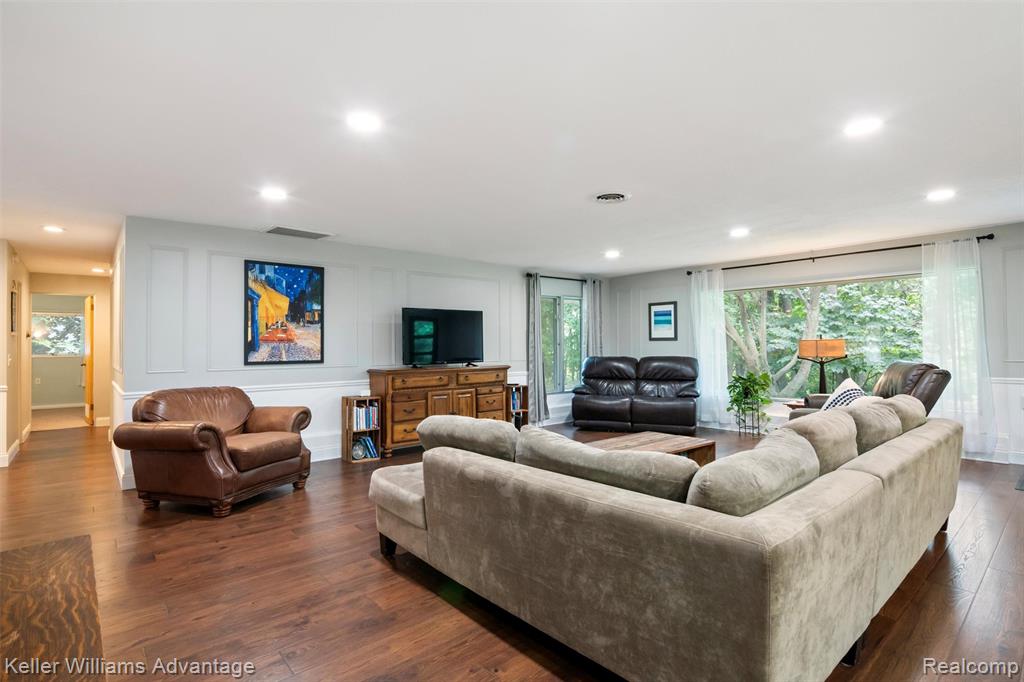 1802 Harvey Drive, Williamston, MI 48895 — Photo 5
