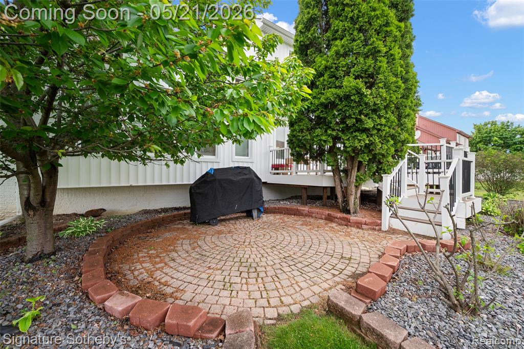 42280 Locklin Drive, Sterling Heights, MI 48314 — Photo 34
