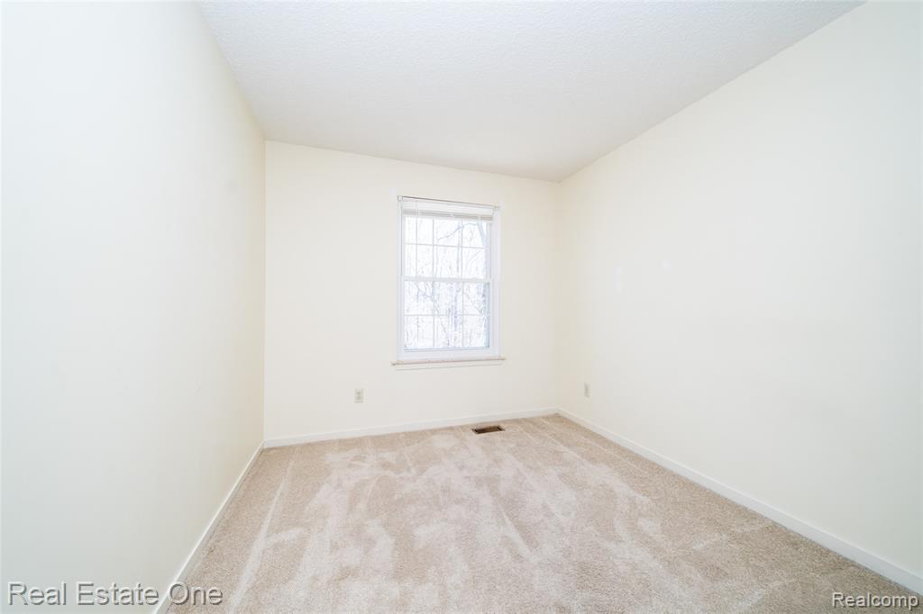 41474 Cornell Drive, Novi, MI 48377 — Photo 41