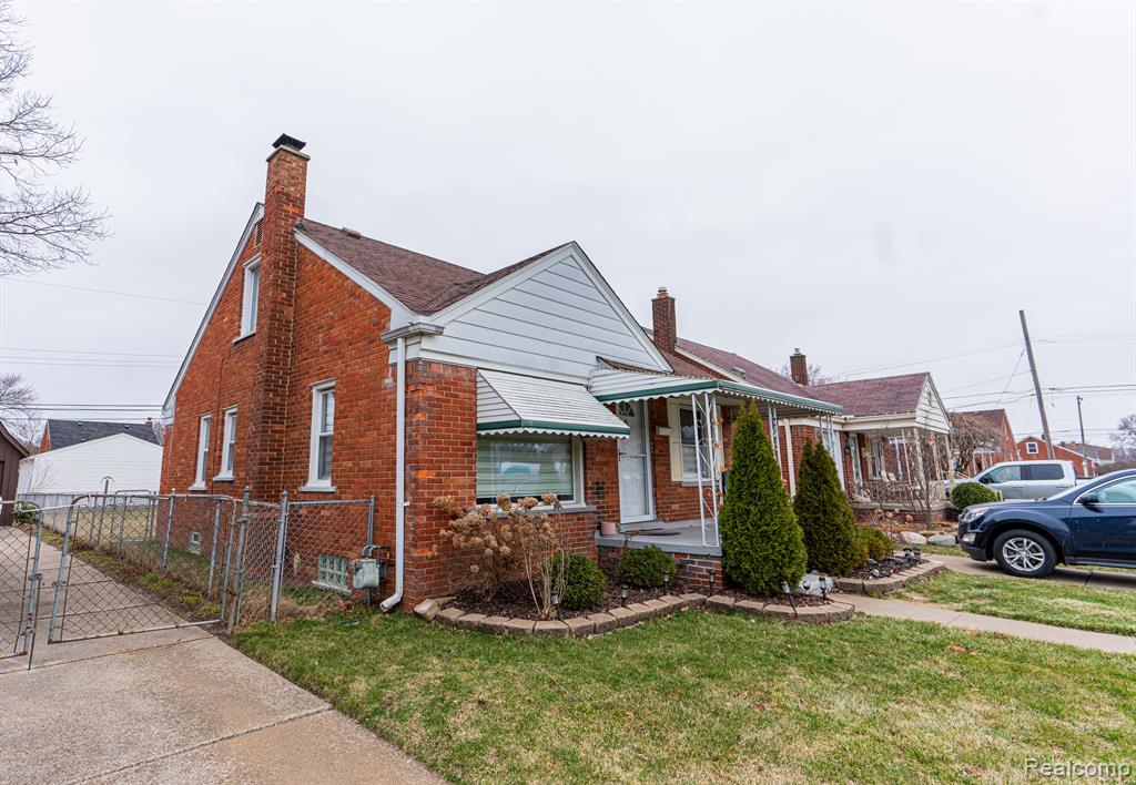 9644 NIVER Avenue, Allen Park, MI 48101 — Photo 3