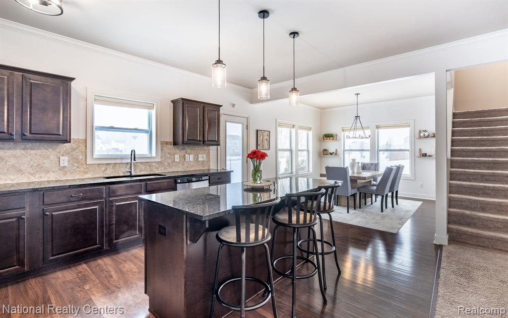 7025 Marigold Court, Grand Blanc, MI 48439 — Photo 12