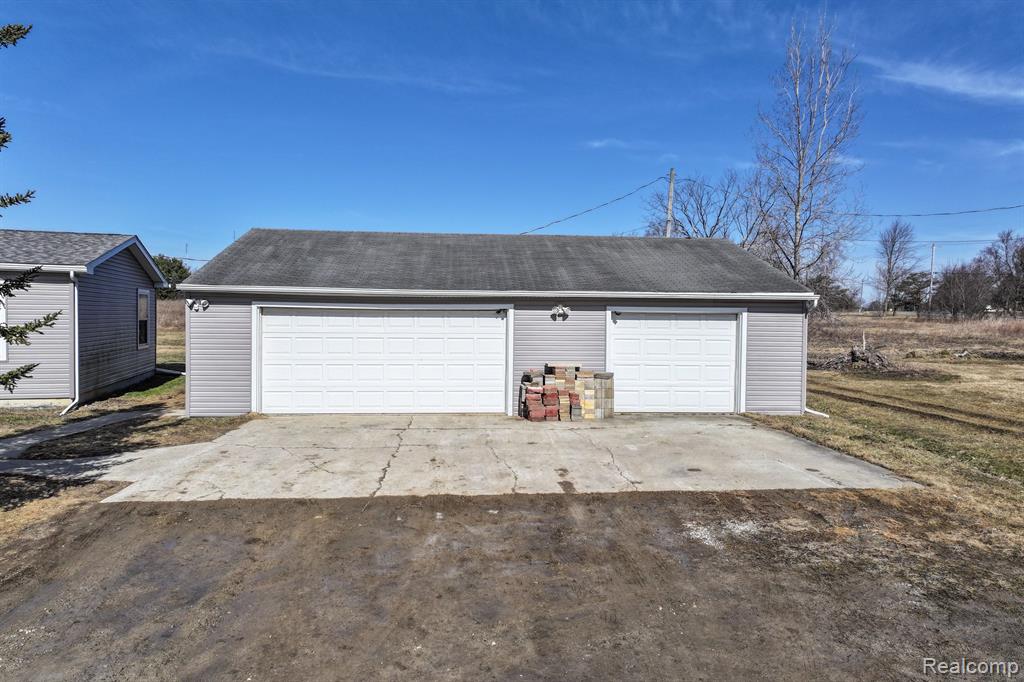 8425 N BRAY Road, Mount Morris, MI 48458 — Photo 3