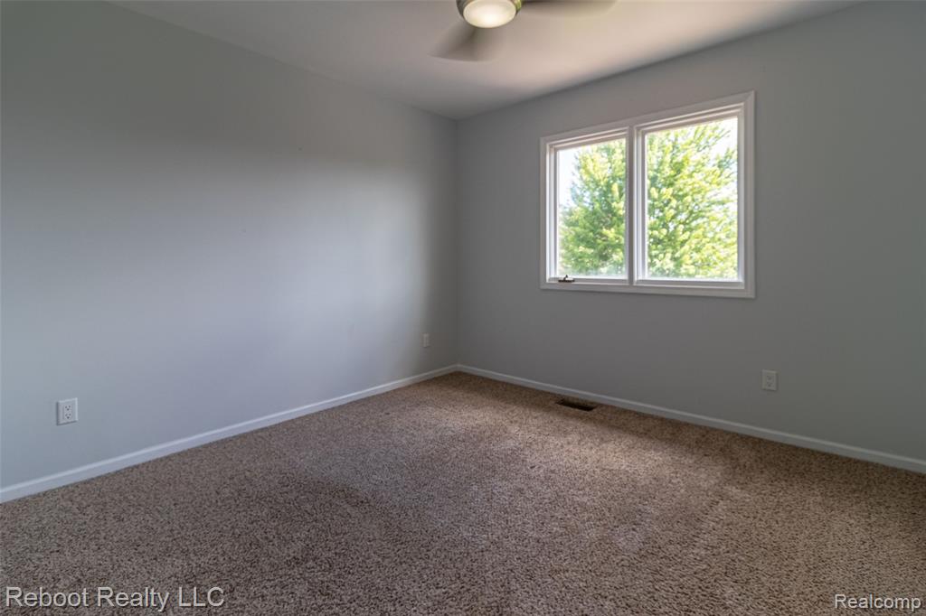 21294 Ascot Drive, Macomb, MI 48044 — Photo 43