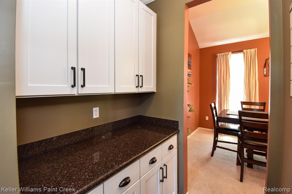 42696 FAULKNER Drive, Novi, MI 48377 — Photo 20