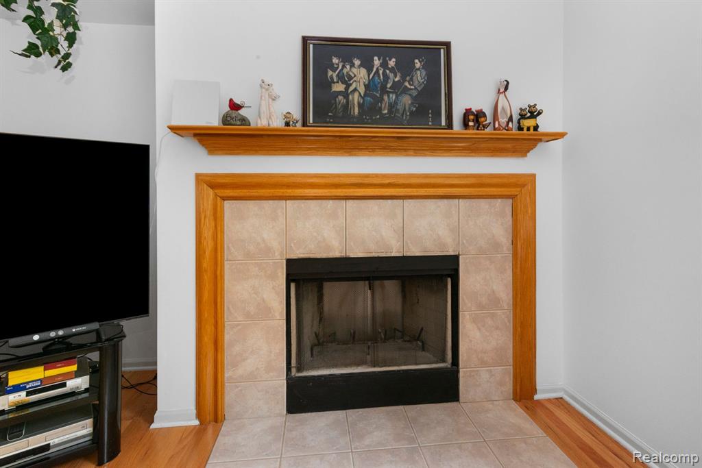 3251 DUNWOODIE Road, Ann Arbor, MI 48105 — Photo 32