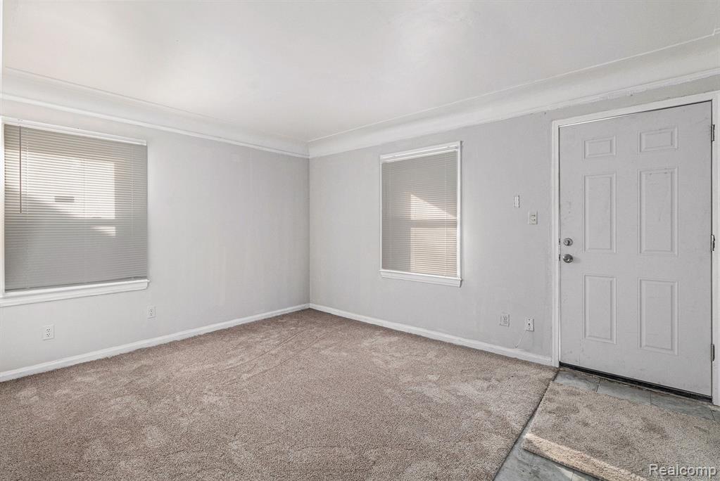 9336 SUSSEX St Street, Detroit, MI 48228 — Photo 5